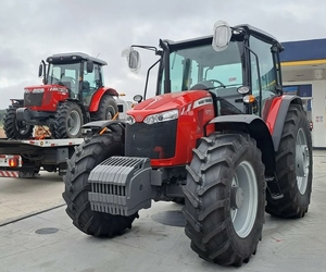 รถแทรกเตอร์การเกษตร Massey Ferguson 390 มือสองสภาพดี รุ่น MF390 ซื้อเลย มีสินค้าในสต็อก จัดส่งรวดเร็ว - Product Image 5