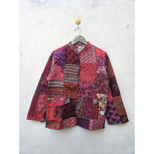 Veste matelassée en patchwork de soie de style bohème vintage fait à la main motifs uniques rivet à rayures meilleure qualité ajustement coton remplissage - Product Image 1