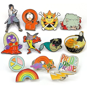 Pièces de monnaie personnalisées sur le thème des animaux d'anime, en émail, style pop culture, en métal Kawaii, tendance, pour Comic Con aux États-Unis et sacs à dos, vente en gros - Product Image 1