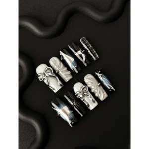 Uñas Postizas Plateadas con Diseño de Lazo, Elegantes Calcomanías para Uñas para Mujer - Product Image 1