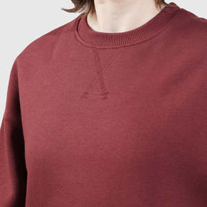 Sudadera Deportiva Borgoña con Cuello Redondo para Mujer, Corte Holgado, 77% Algodón, 23% Poliéster Reciclado, Estilo Casual, Cálida para Invierno - Product Image 2