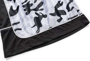 Short Streetwear coupe ample pour homme Design OEM en gros Look tendance avec ceinture réglable et matériau léger - Product Image 2