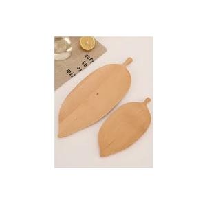 Plateau en bois d'acacia et forme de feuille avec poignée pour servir des bonbons et des desserts plateau de service en bois en gros - Product Image 1
