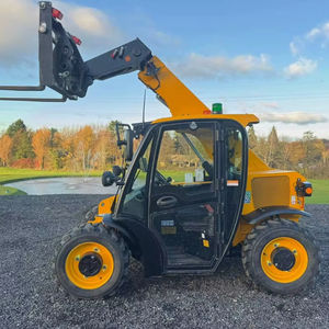 Nouveau JCB 514-40 Chargeur télescopique compact avec moteur diesel, système de transmission par engrenages, capacité de 1400 kg et performances 4x4 - Product Image 1