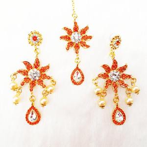 Ensemble de collier, boucles d'oreilles et diadème de mariée de luxe, alliage, cristal et strass, design floral, bijoux vintage pour mariage et fête, femmes - Product Image 2