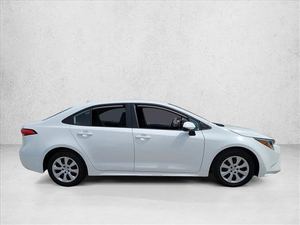 Versión Superior Sedán 2024 Corolla LE FWD Autos Usados en Venta - Product Image 5