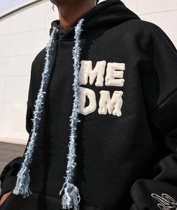 เสื้อฮู้ดดี้ปักลายพัฟฟ์แบบหนาพิเศษ 420 GSM ทรงโอเวอร์ไซส์ ผ้าฝ้าย สตรีทแวร์ รับผลิตแบบ OEM และติดฉลากสินค้าส่วนตัว - Product Image 6