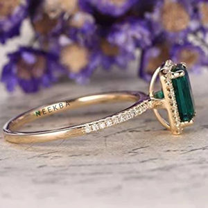 Anillo de Esmeralda cultivada en laboratorio de corte esmeralda de 8*10mm Anillo de oro sólido de Esmeralda rectangular grande de 10K con opciones de cambio de tono de metal/pureza - Product Image 6