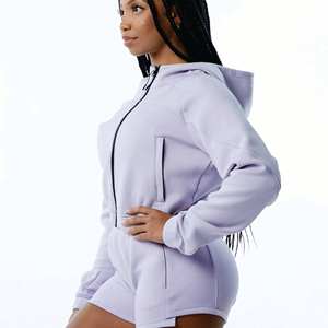 Conjunto de chándal de dos piezas para mujer, chaqueta con cremallera y pantalones cortos, ropa deportiva informal - Product Image 3