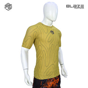 Venta al por mayor personalizado sublimación impresa MMA Rash Guard para hombres Camiseta de manga corta Rash Guards Bjj - Product Image 2
