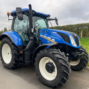 Tractor agrícola confiable tipo TT con motor diésel 4WD y función de cargador para uso agrícola mediano y grande - Product Image 1