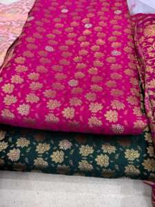 "Textile tissé riche en tissu de satin de brocart de jacquard de luxe avec la finition brillante pour les robes de soirée et la maison de Sherwanis Sarees Lehengas - Product Image 5