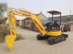 Escavatore Cingolato Idraulico Mini Usato Giapponese <span class=keywords><strong>Komatsu</strong></span> PC30MR-2 da 3,2 Tonnellate con Motore e Pompa - Usato in Buone Condizioni per <span class=keywords><strong>Video</strong></span> - Product Image 4