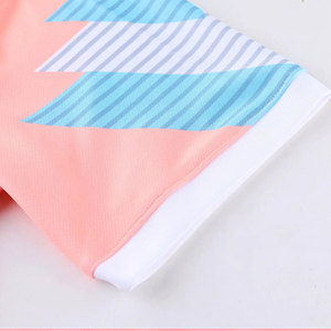 Uniforme de fútbol ligero Ropa deportiva cómoda para hombres Uniforme de fútbol con logotipo personalizado para todos los equipos - Product Image 3