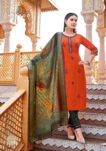 Conjunto Kurti de Seda Viscosa de Último Diseño con Pantalón y Dupatta Estampada para Mujer, Ropa Festiva, por Exportación - Product Image 5