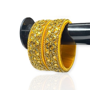 Ensemble de bracelets en métal à motif de fil jaune, très vendu, tendance, bordure de perles, plaqué or, pour mariage, vêtements de fête, prix de gros - Product Image 2