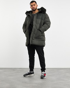 ¡Novedad de 2025! Chaqueta acolchada con logotipo personalizado de Color verde elegante, chaqueta de invierno con cuello levantado a la moda con bordado - Product Image 1