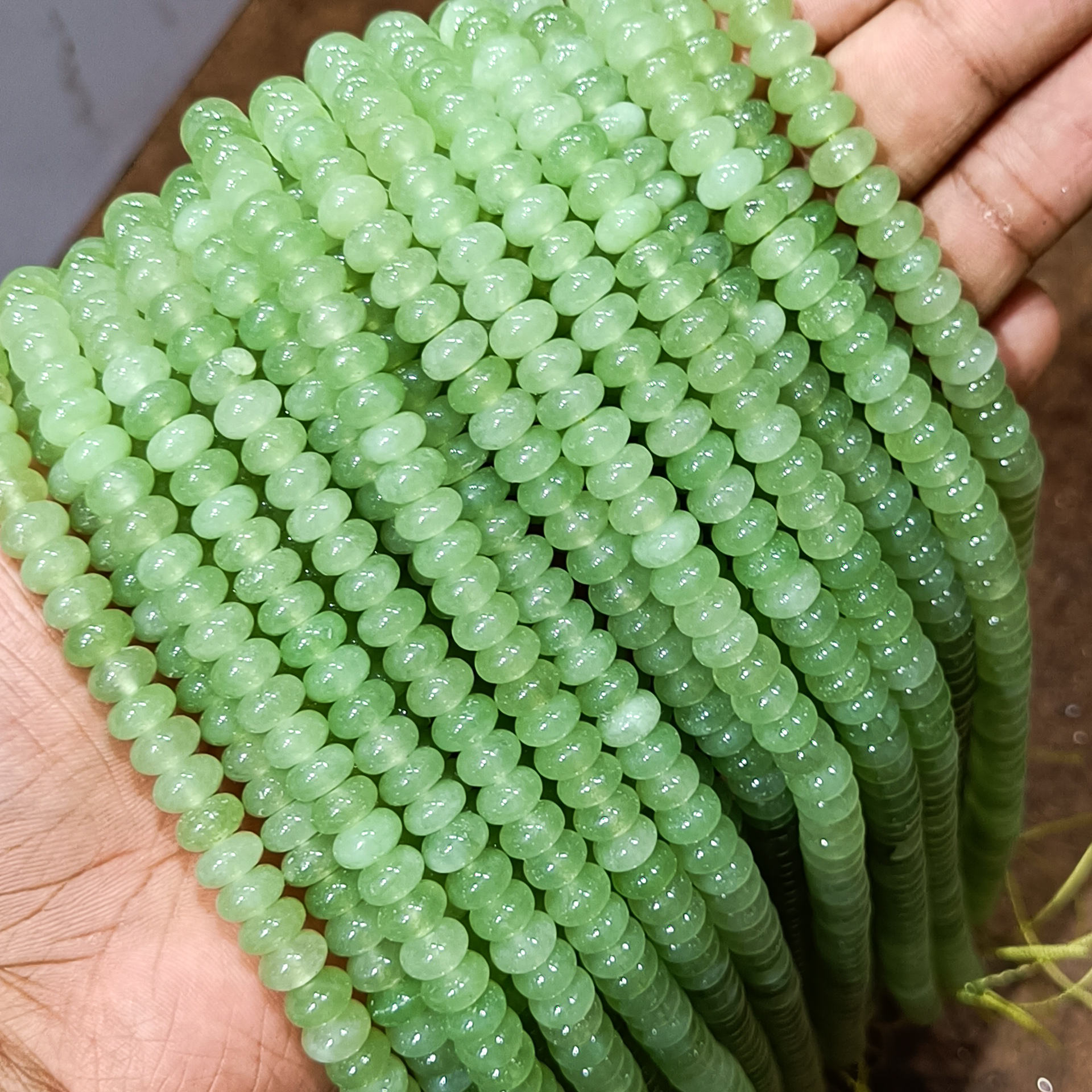 สีเขียว