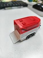 Remorque de transport de chevaux et caravane en plastique 1:64 avec logo personnalisé, portes coulissantes, modèle de camion jouet pour enfants