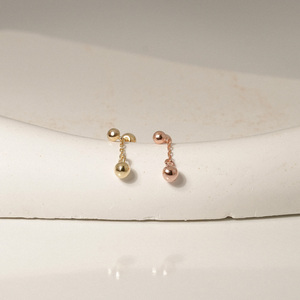 Da donna alla moda 14k Gold Ball essenziale Drop Chain semplici orecchini a bottone Fine K-gioielli all'ingrosso di base Piercing gioielli grande - Product Image 4