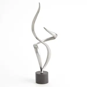 Sculpture de paon en métal de luxe faite à la main, design moderne plaqué or antique pour les jardins de villas, les hôtels, les intérieurs, grand modèle - Product Image 5