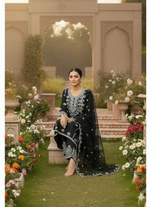 Ensemble Salwar Kameez en Soie Pure Romaine avec Broderie Lourde, Coupe Droite, Tailles M à XXL, Bordure Tendance, et Dupatta – Collection SIE - Product Image 6