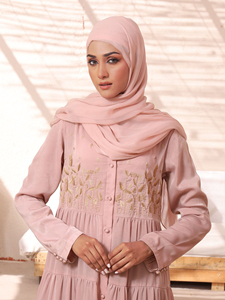 ชุดอาบายะห์อิสลามสำหรับผู้หญิง ดีไซน์ล่าสุดปี 2026 เหมาะสำหรับงานแต่งงาน ระบายอากาศได้ดี พร้อมฮิญาบ ผลิตจากโพลีเอสเตอร์น้ำหนักเบา ใส่ได้ทุกฤดู - Product Image 4