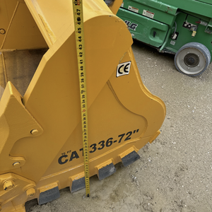 CAT986K บุ้งกี๋ตักหินแบบเอียง 8 CYD สำหรับรถขุด 15 ตัน ปี 2023-2026 อุปกรณ์ขุดเจาะงานหนัก สีเหลือง - Product Image 4