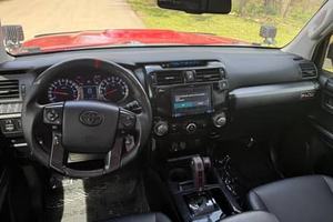 Toyota 4Runner TRD Pro 2017, modifications tout-terrain approfondies, suralimenté, 4x4, rouge métallisé Barcelone - Product Image 2