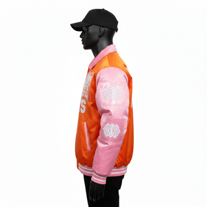 Veste en satin premium 240 GSM, corps orange avec panneaux de manches roses, impression par transfert thermique de logo personnalisé, veste en satin streetwear pour hommes - Product Image 3