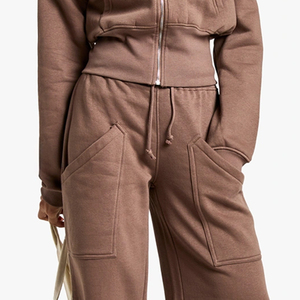 Ensemble de survêtement pour femme, confortable pour l'hiver, deux pièces / coupe ajustée avec fermeture éclair, capuche avec cordon de serrage et taille élastique - Product Image 3