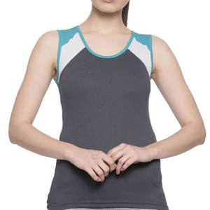 Débardeur pour femmes grandes tailles au design unique - Vente en gros, éco-responsable, couleur et logo personnalisés sur le devant - Product Image 1