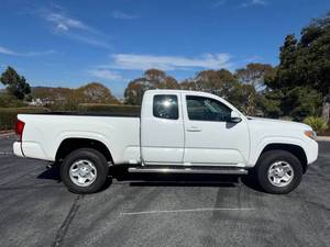 Toyota Tacoma SR d'occasion 2016 à bas prix à vendre - Product Image 5