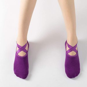 Chaussettes de yoga Pilates en silicone antidérapantes avec logo personnalisé Chaussettes légères et décontractées pour femmes avec motif imprimé pour adultes - Product Image 5