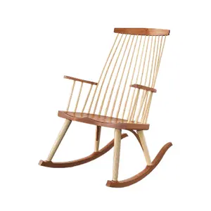 Kursi santai teras kualitas tinggi kursi goyang rileks kayu jati desain antik furnitur luar ruangan kursi