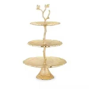 Support à gâteau en métal, parfait pour la décoration de table de dessert lors d'un mariage de luxe - Product Image 6