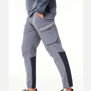 Ropa al por Mayor, Conjunto de Chaqueta y Pantalones Deportivos con Logotipo Personalizado para Hombre, Chaqueta Ligera de Alta Calidad - Product Image 4
