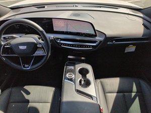 Cadillac LYRIQ 2025 d'occasion, propre, luxe, électrique, transmission intégrale - Product Image 5