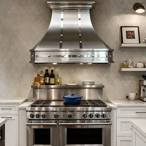 Máy hút mùi bằng thép không gỉ cao cấp, gắn tường, thiết kế tùy chỉnh, thân máy mạ xước, dây đai tán đinh, viền trang trí, kiểu dáng hình chuông - Product Image 1