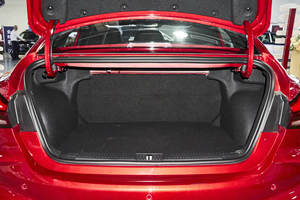 Sedán 2025 con Volante a la Izquierda, Motor de Gasolina 1.8L DVVT, Transmisión Automática CVT, Opción Más Vendida - Product Image 5