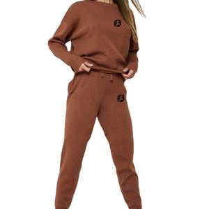 Conjunto Deportivo de Dos Piezas para Mujer, Manga Larga, Estilo Urbano, Color Sólido, para Invierno, 100% Algodón Orgánico, Secado Rápido, Logotipo Personalizado - Product Image 1