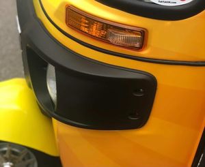 Nouveau Tuk-Tuk 200cc 250cc 2024 Tricycle à 3 Roues 2025 2026 Jaune Doré Noir Blanc - Product Image 4