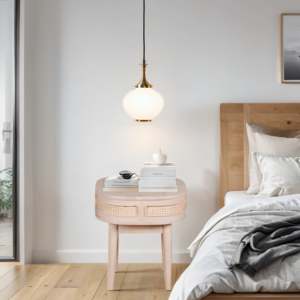 Mesita de noche moderna de madera Chester Cane para dormitorio de apartamento - Product Image 1