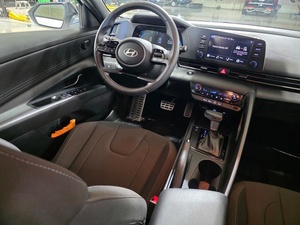Hyundai Elantra SEL Sport FWD 2025 - Product Image 5