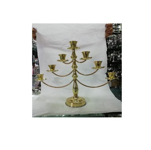 Soporte de vela 7-Batti de latón de la mejor calidad con finos detalles indios, perfecto para ceremonias religiosas y decoración - Product Image 1