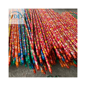 Venta caliente Núcleo de eucalipto Mango de escoba de madera Palo de escoba Mango de fregona Artículos para el hogar - Product Image 2