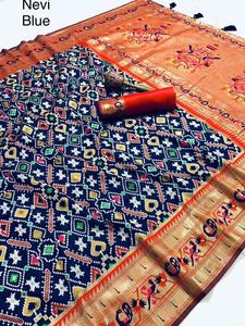 Último diseñador puro suave Kanjivaram Patola impreso Saree por Fab Zone - Product Image 2