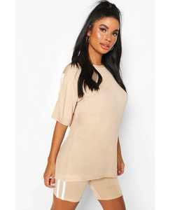 Venta al por mayor de algodón camiseta de gran tamaño de las mujeres de moda Casual camiseta y pantalones cortos conjunto Tops pantalones cortos 2 piezas conjuntos de las señoras - Product Image 1