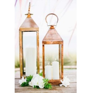 Linterna de vela con forma de cabaña de diseño de doble Color de Metal de alta calidad para centro de mesa portavelas hecho a mano a la venta - Product Image 5