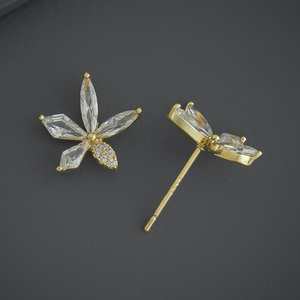 Boucles d'oreilles tendance 186275, clous religieux, diamant taille marquise, perle, alliage de zinc plaqué rhodium, fleur, papillon, plante - Product Image 4